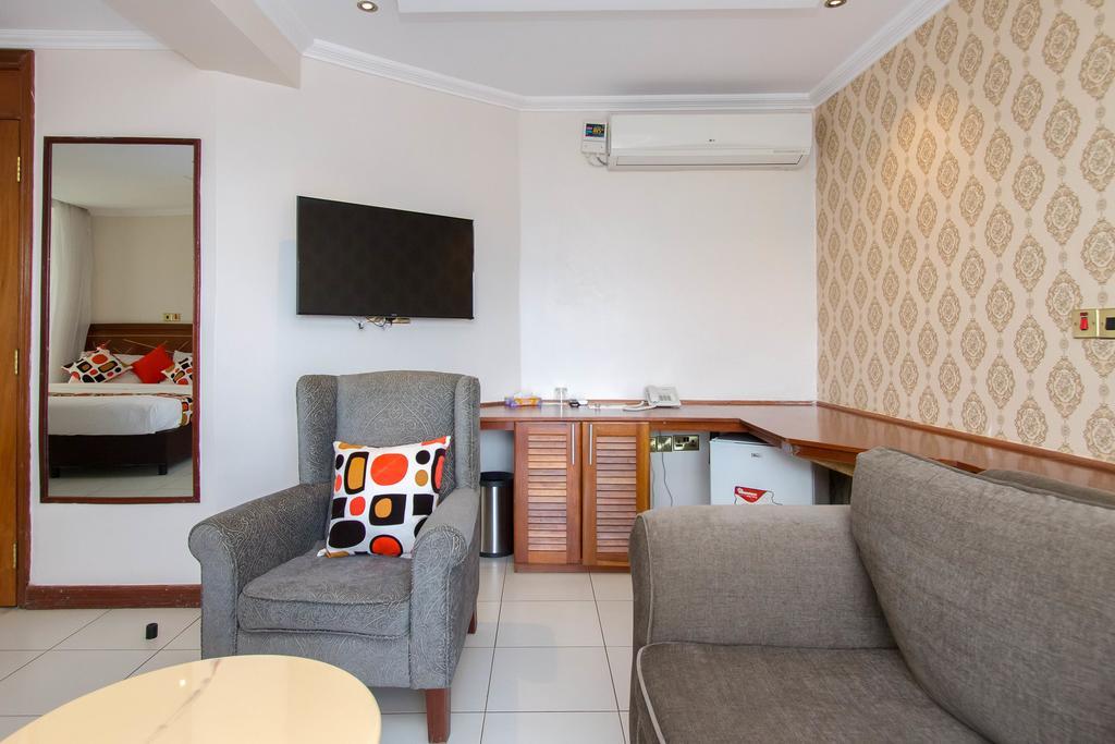 Victoria Comfort Inn Кісуму Екстер'єр фото