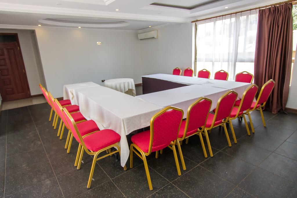 Victoria Comfort Inn Кісуму Екстер'єр фото