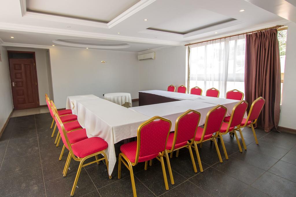 Victoria Comfort Inn Кісуму Екстер'єр фото
