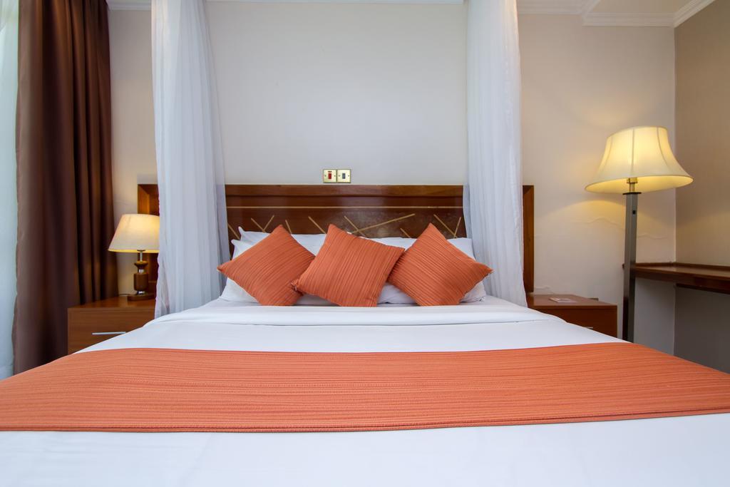 Victoria Comfort Inn Кісуму Екстер'єр фото