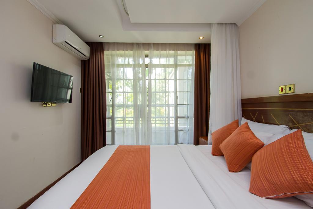 Victoria Comfort Inn Кісуму Екстер'єр фото