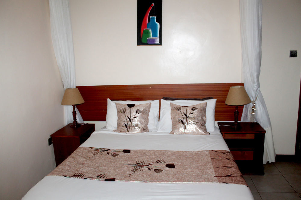Victoria Comfort Inn Кісуму Екстер'єр фото