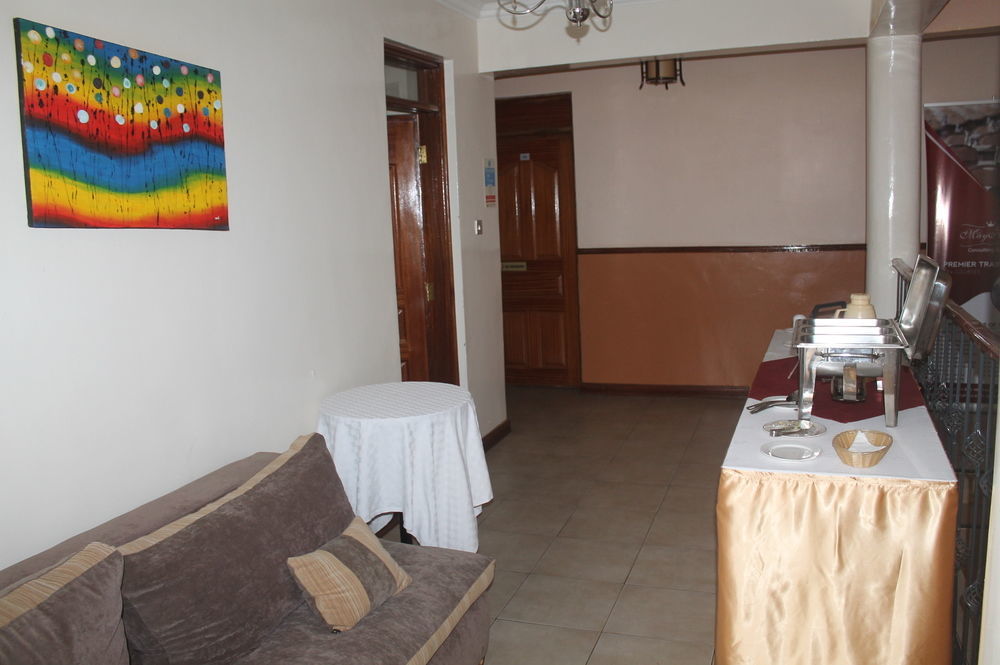 Victoria Comfort Inn Кісуму Екстер'єр фото