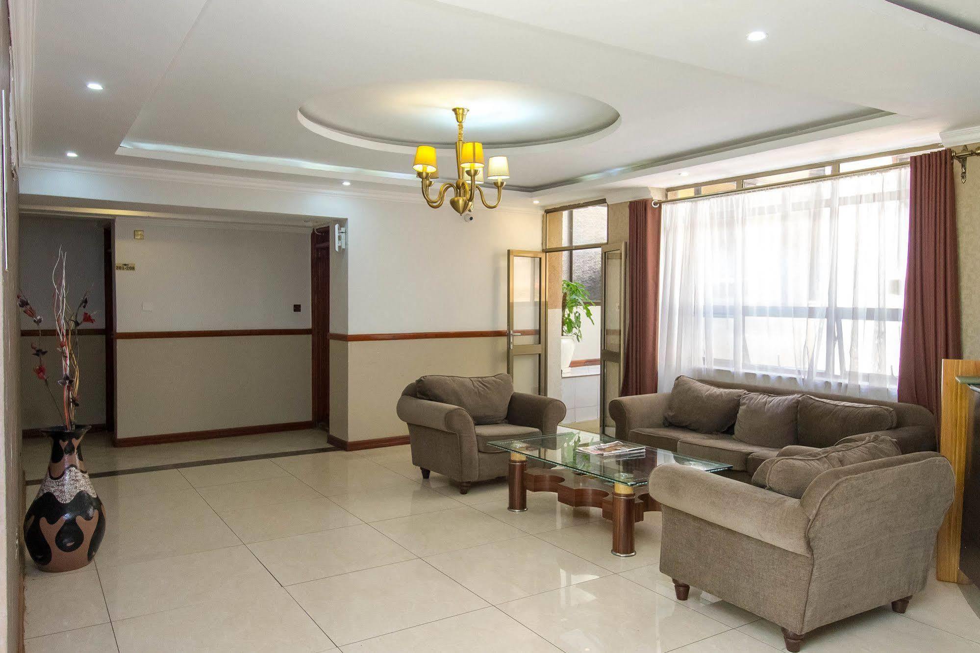 Victoria Comfort Inn Кісуму Екстер'єр фото