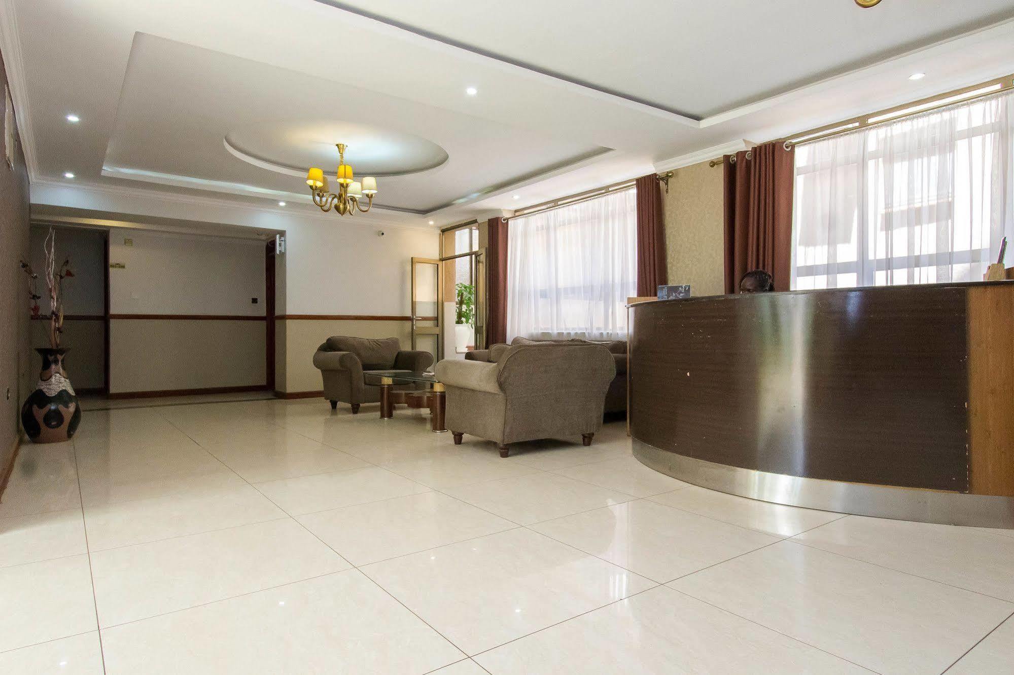 Victoria Comfort Inn Кісуму Екстер'єр фото