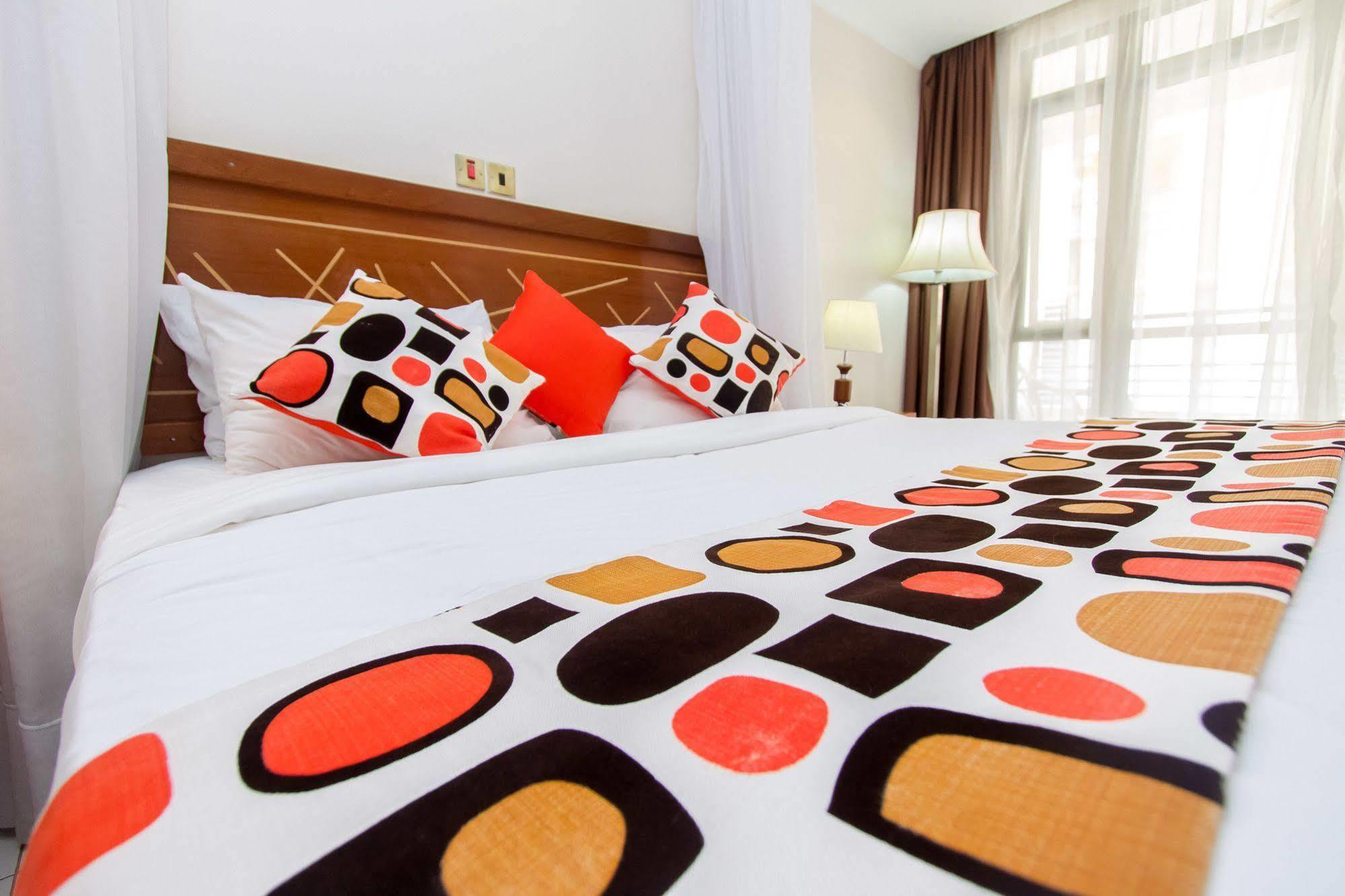Victoria Comfort Inn Кісуму Екстер'єр фото