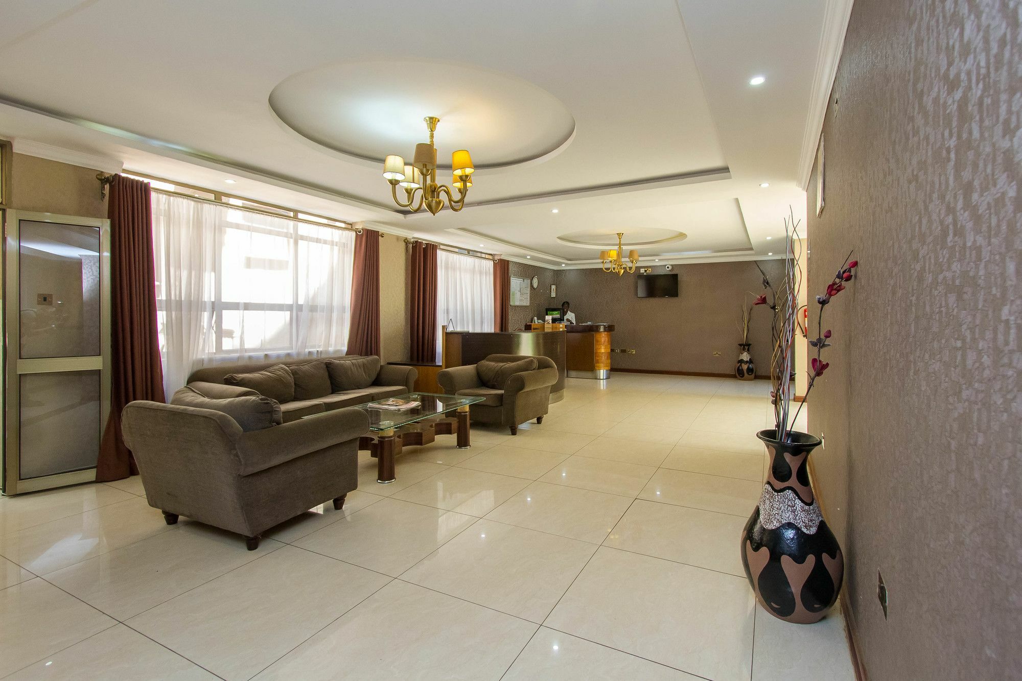 Victoria Comfort Inn Кісуму Екстер'єр фото